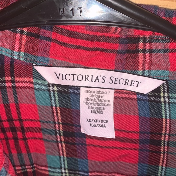 Victoria’s Secret red plaid flannel “Dream” sleep shirt size XS - Picture 3 of 3